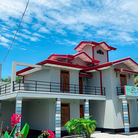 Sunset Chalet Mullaittivu Exterior photo